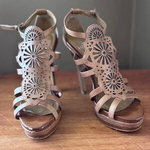Tan/Brown Women's Strappy Heels